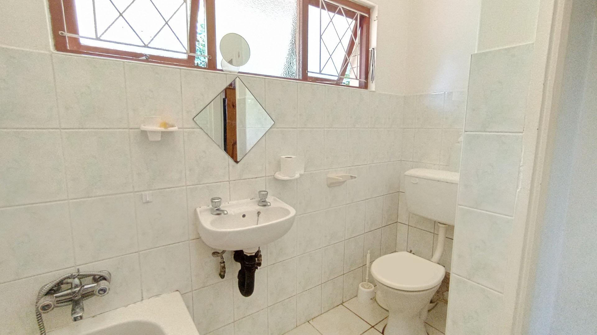 Flatlet - 32 square meters of property in Margate