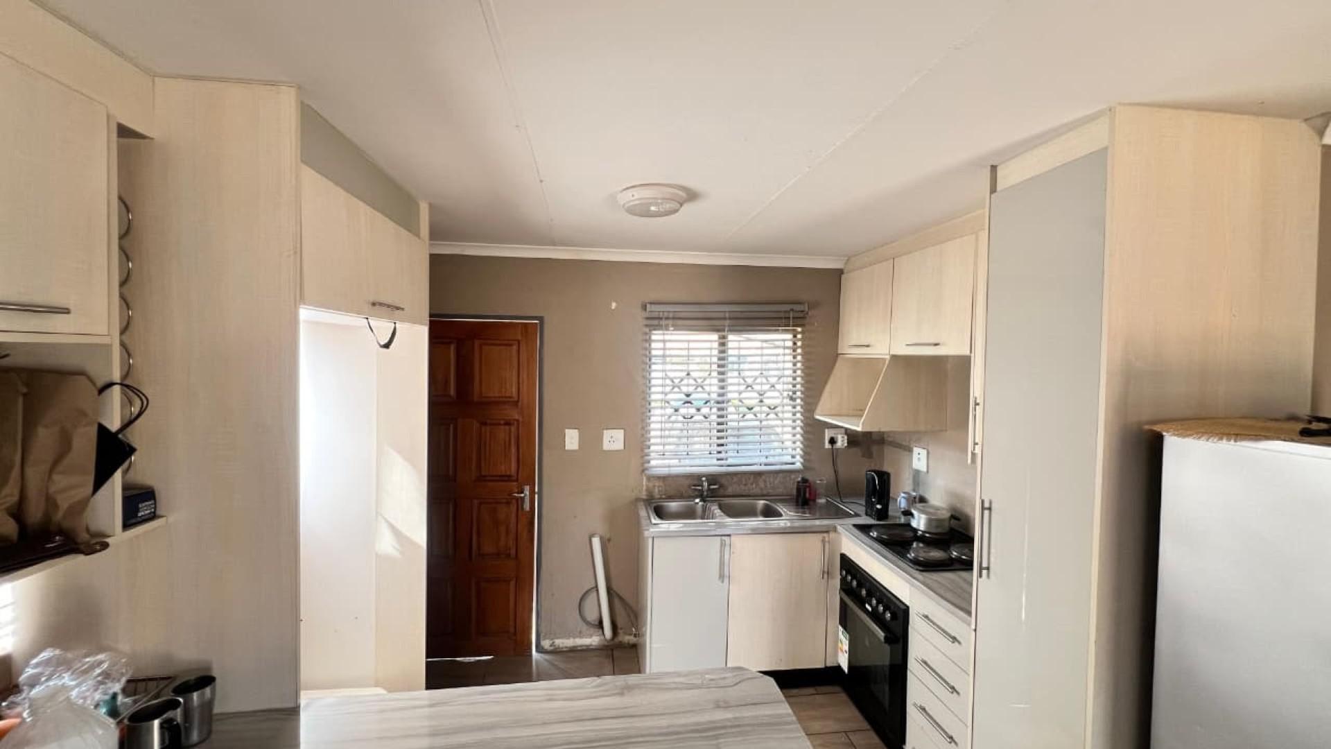 Kitchen of property in Karino