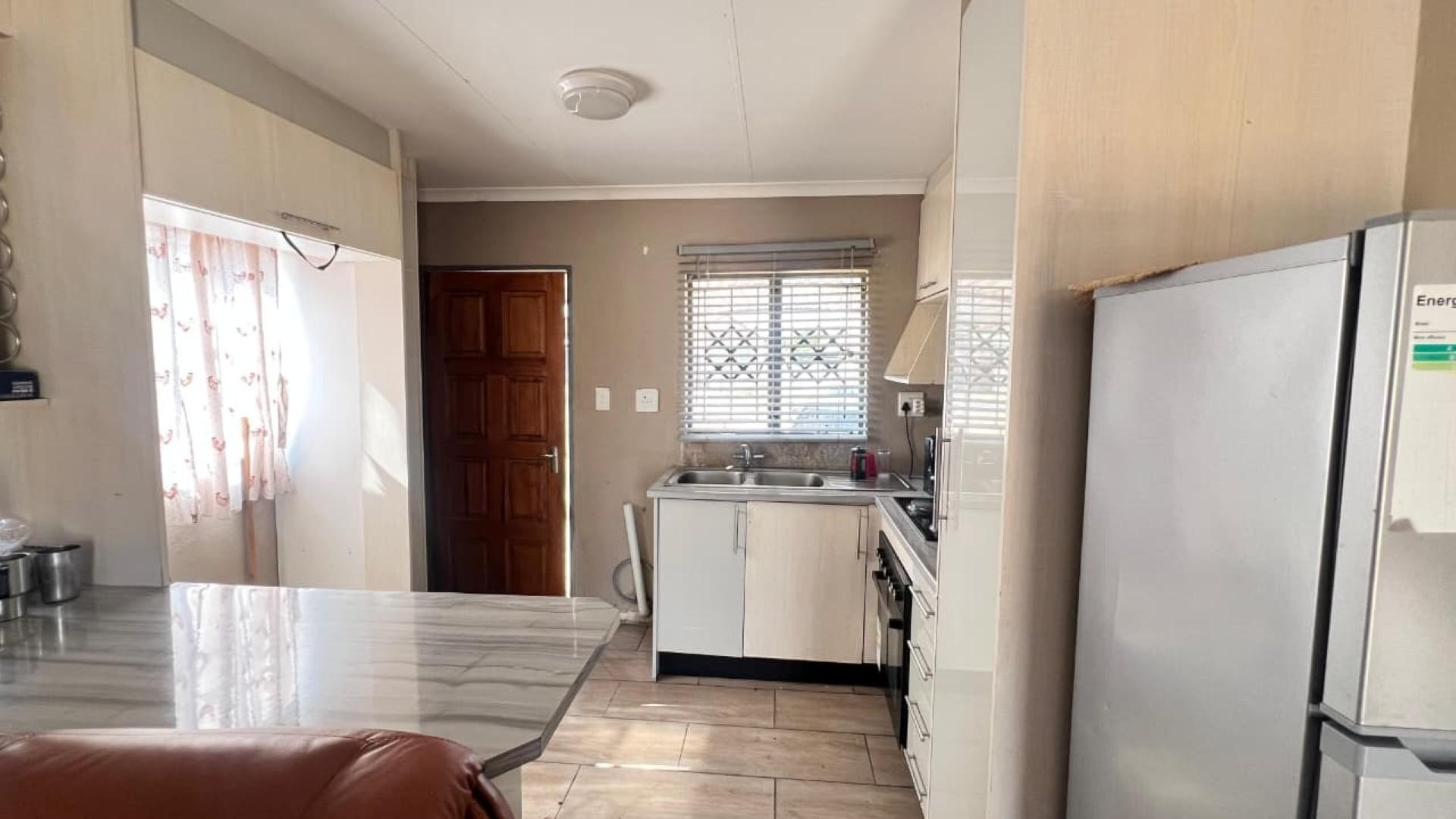 Kitchen of property in Karino