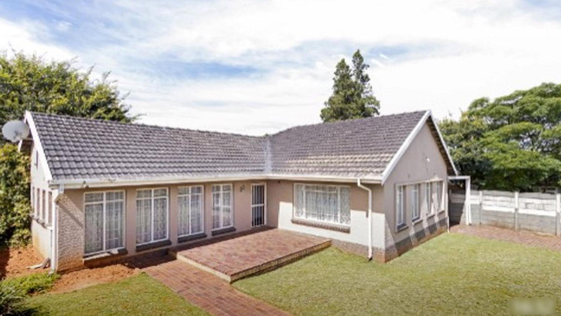Front View of property in Discovery