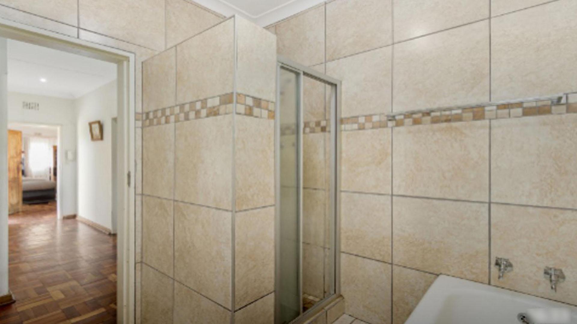 Bathroom 1 of property in Discovery