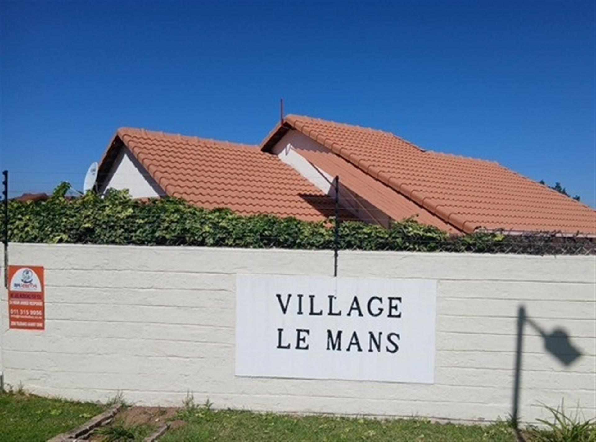 Front View of property in Halfway Gardens
