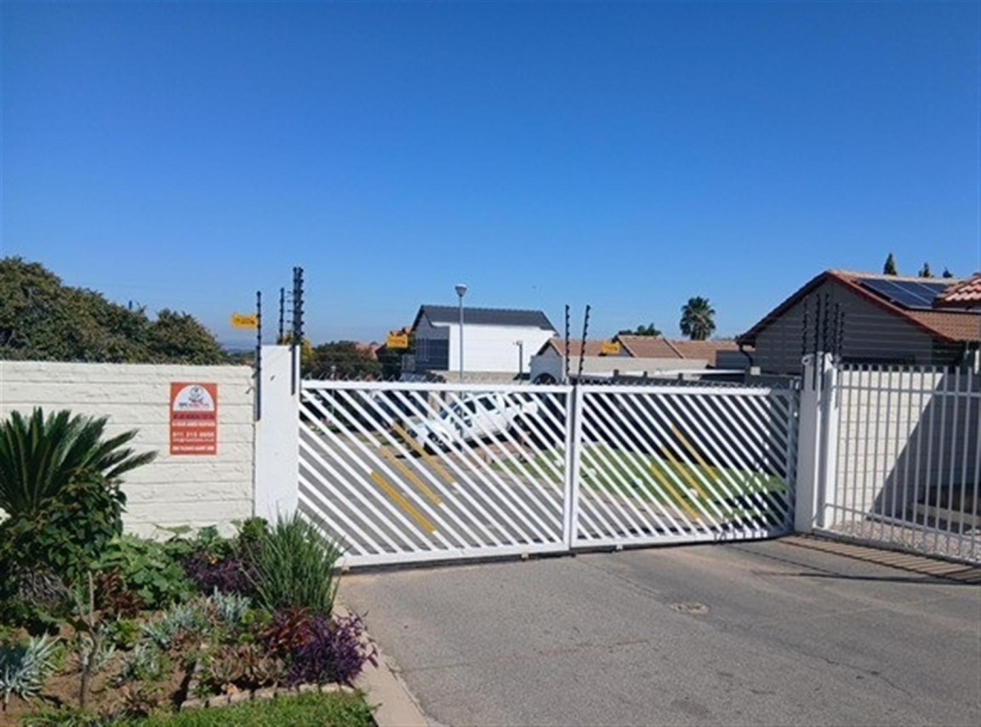 Front View of property in Halfway Gardens
