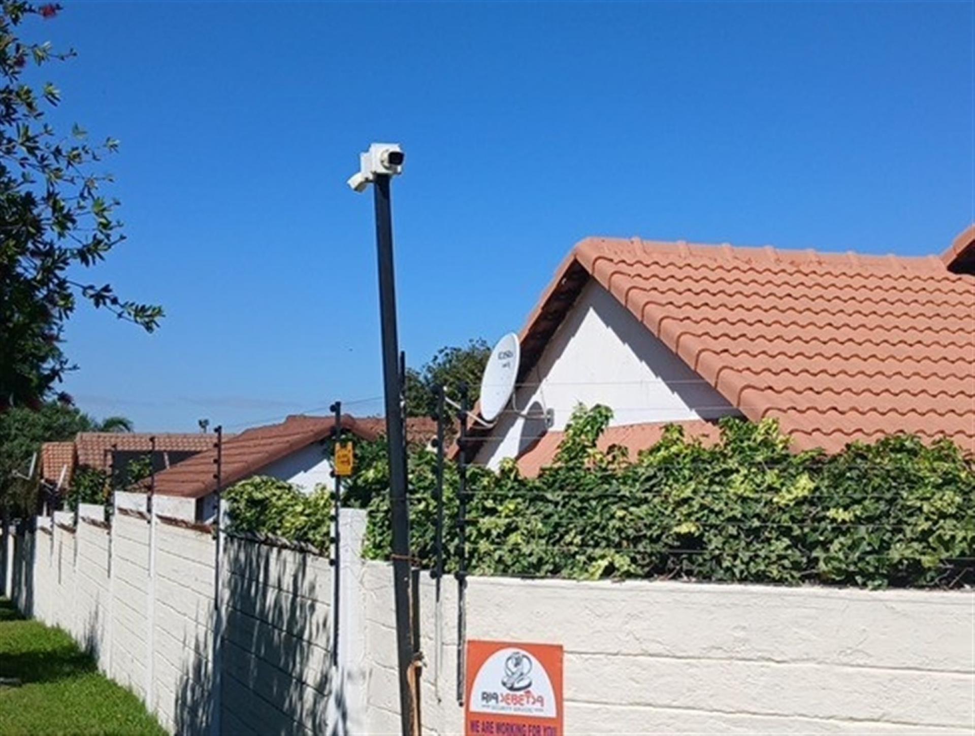 Front View of property in Halfway Gardens