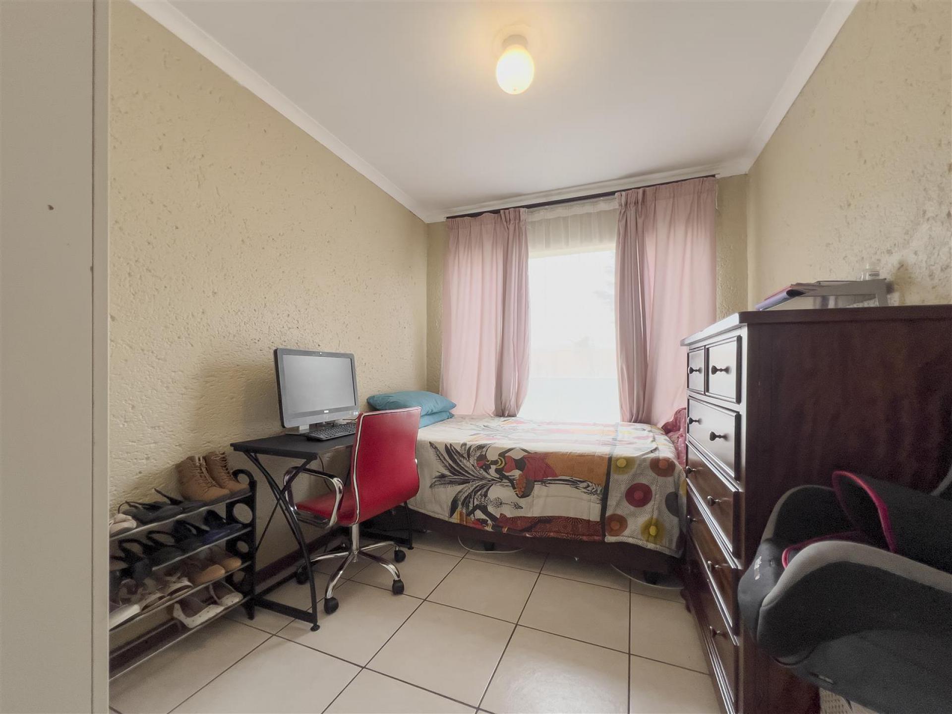  of property in Glen Marais