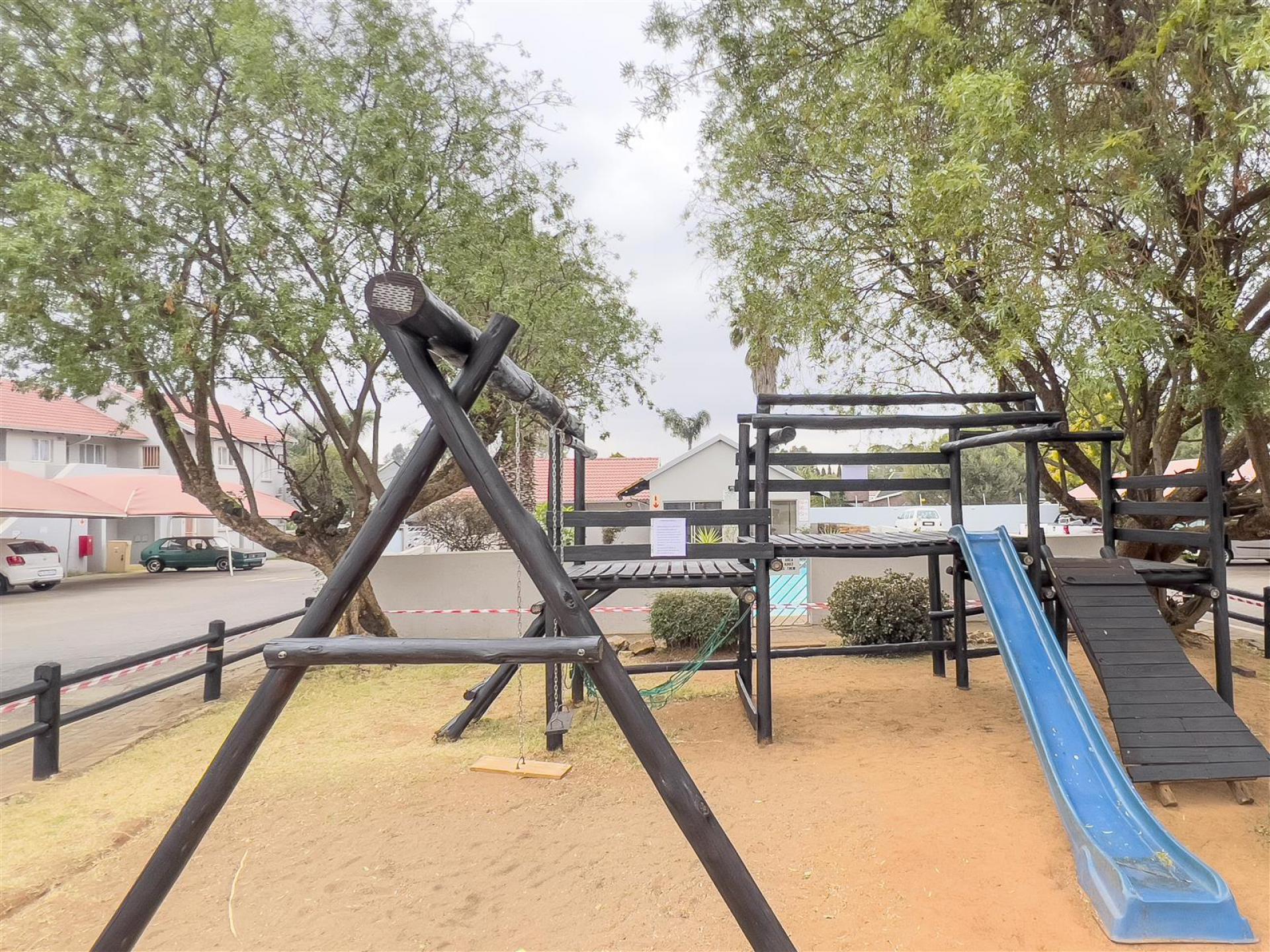  of property in Glen Marais