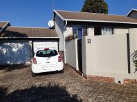 Front View of property in Sonneglans