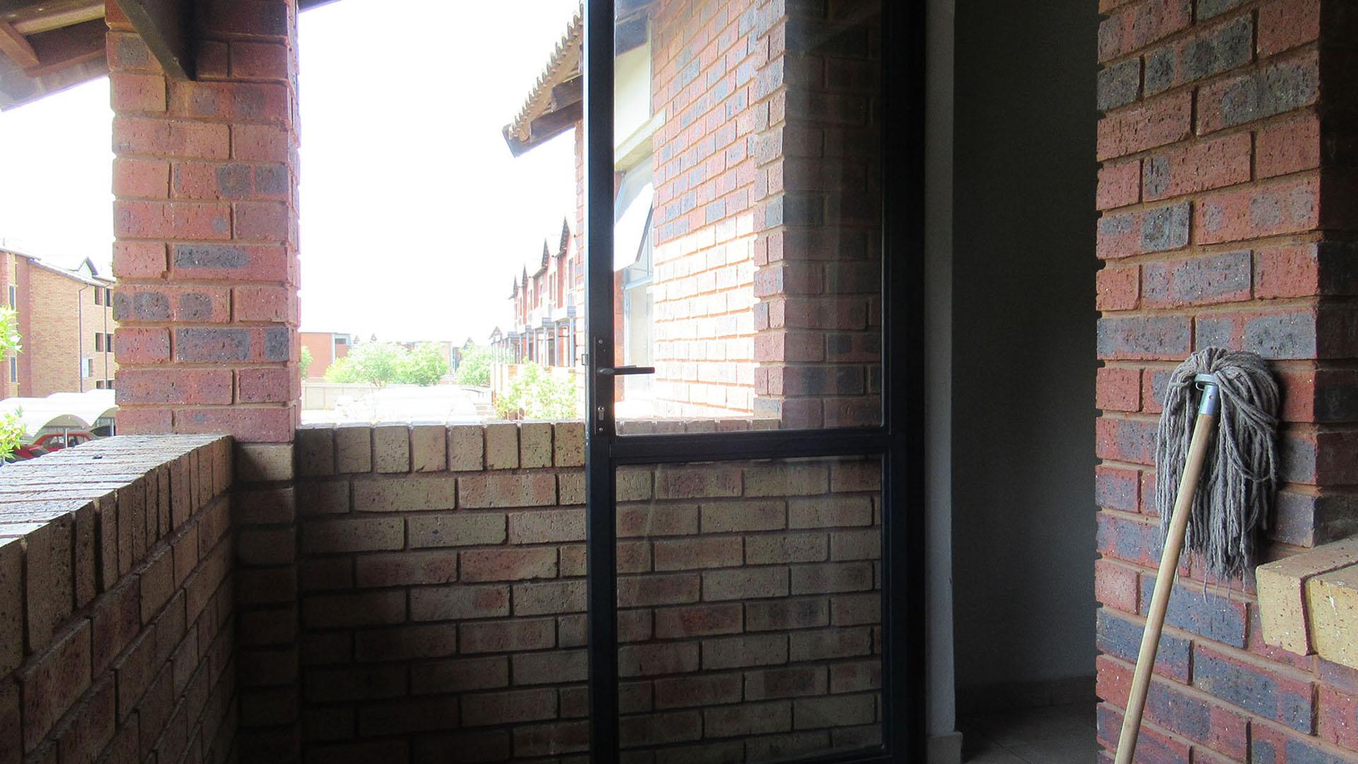 Balcony - 6 square meters of property in Alveda