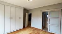 Main Bedroom - 16 square meters of property in Albertsdal