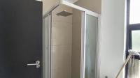 Bathroom 1 - 5 square meters of property in Essenwood