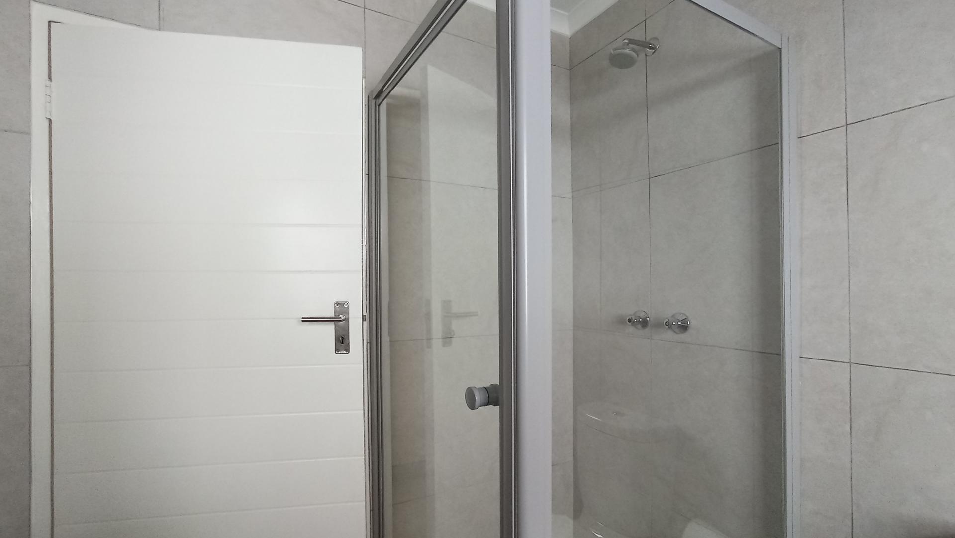 Bathroom 1 - 7 square meters of property in Founders Hill