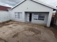 4 Bedroom 2 Bathroom House for Sale for sale in Scenery Park