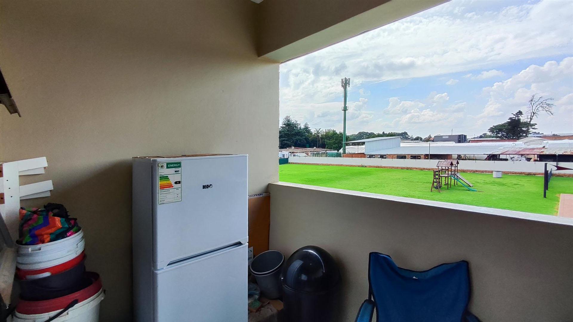 Balcony - 6 square meters of property in Benoni