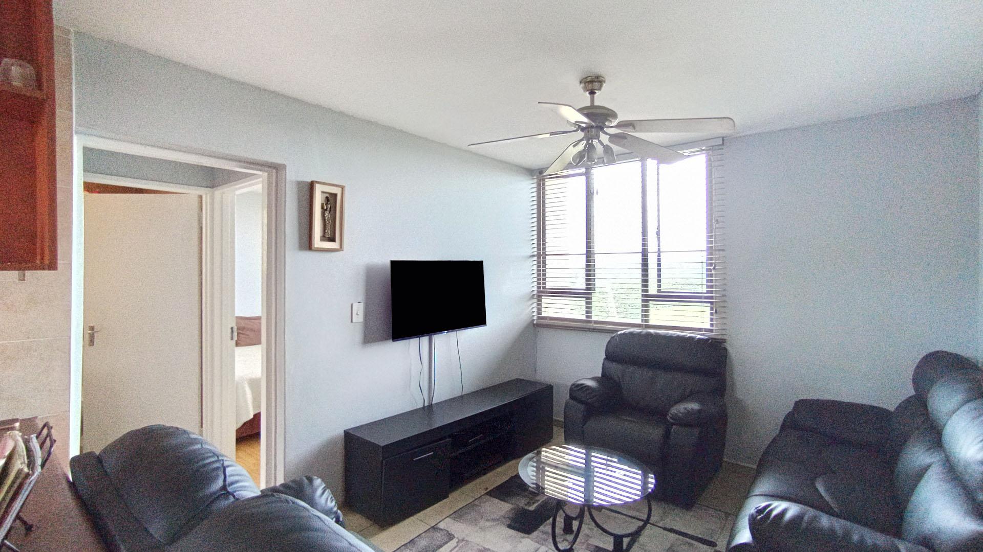 Lounges - 16 square meters of property in Bellair - DBN