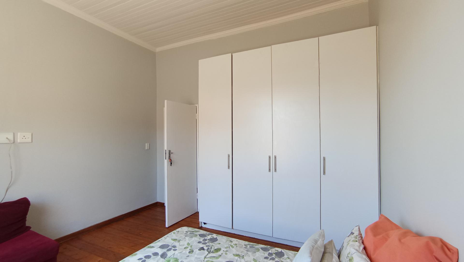 Bed Room 2 - 49 square meters of property in Orange Grove