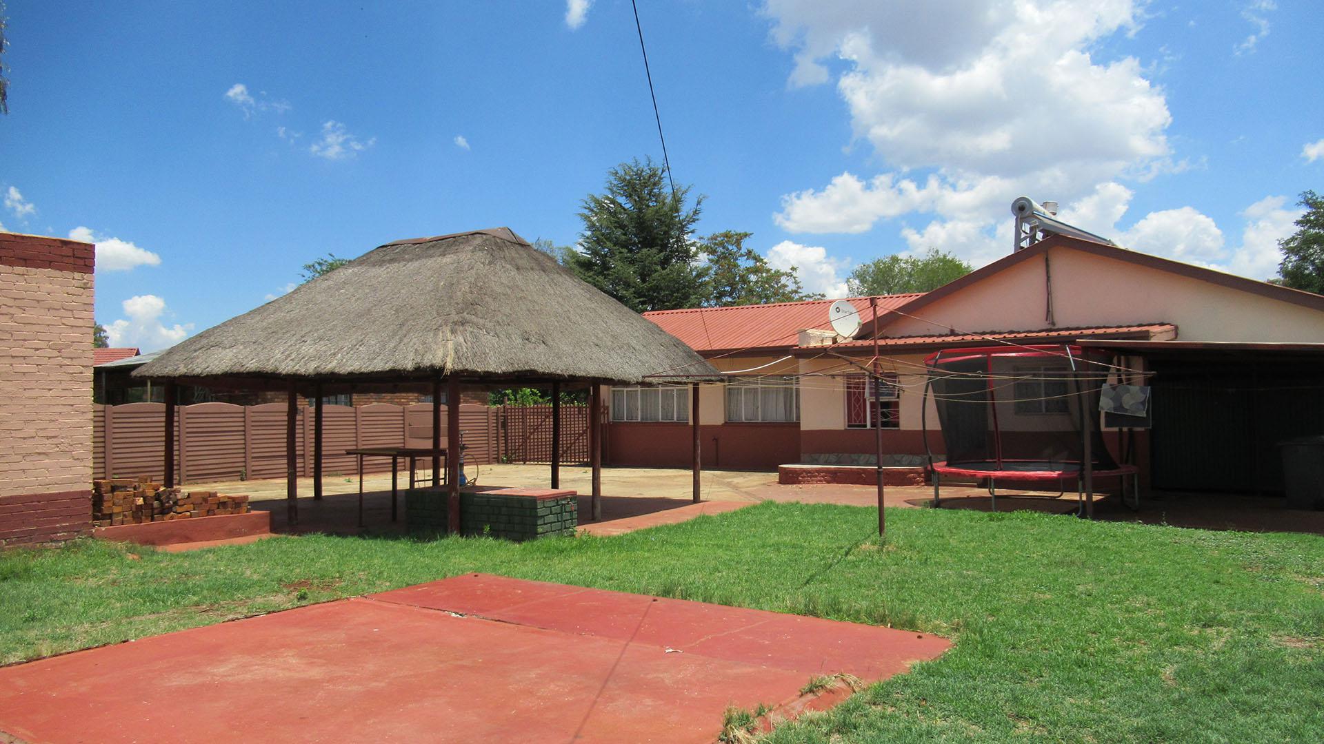 Backyard of property in Welverdiend