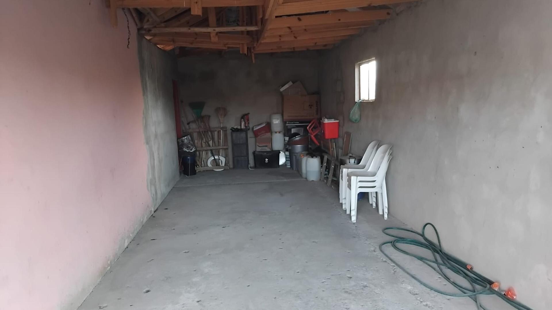 Rooms of property in Ezakheni B