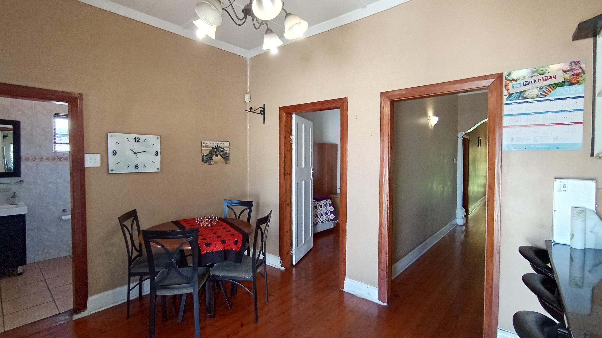Dining Room - 14 square meters of property in Glenwood - DBN