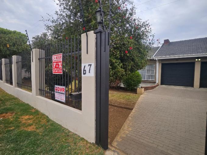 4 Bedroom House for Sale For Sale in Brackenhurst - MR657995