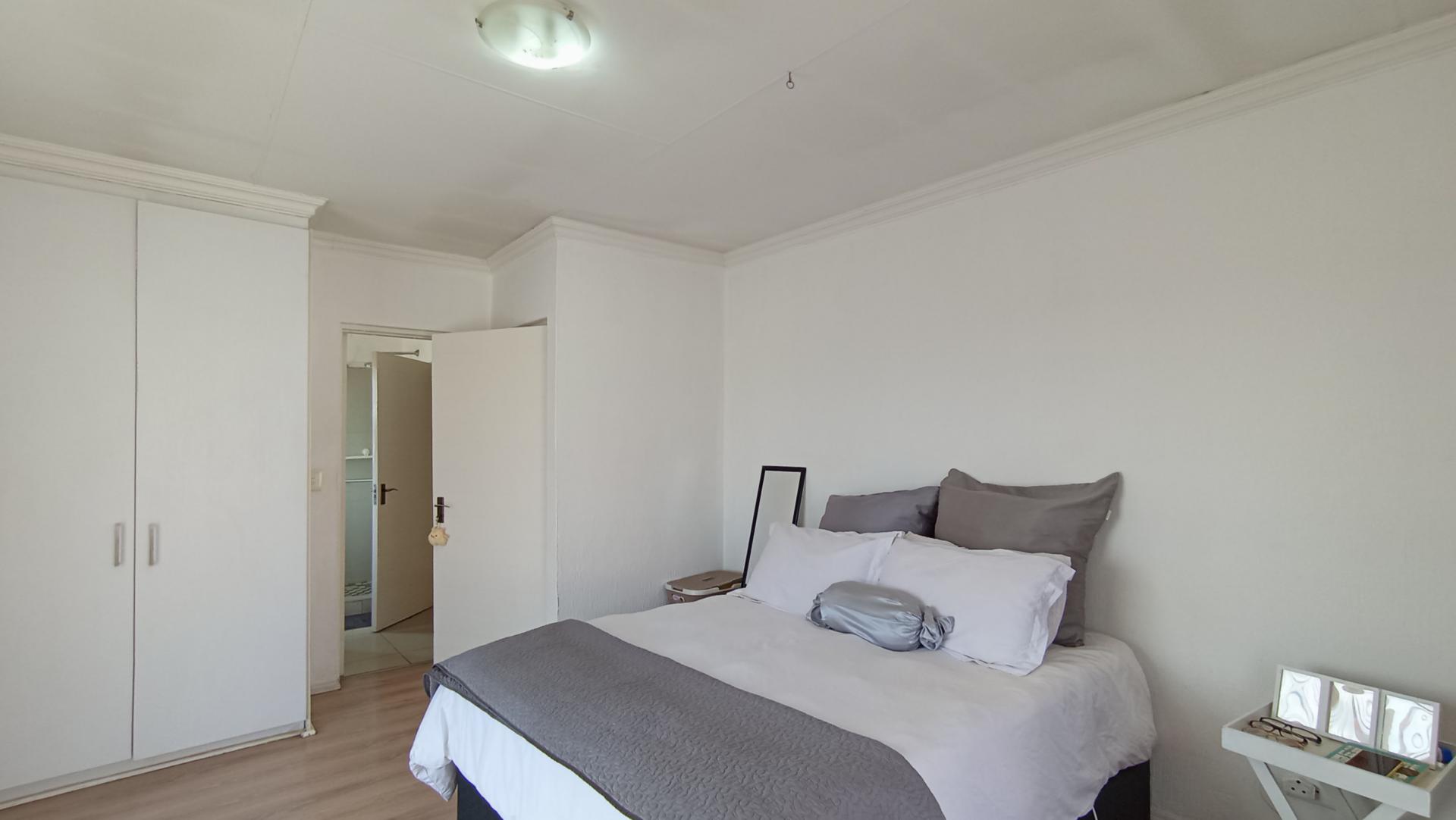 Bed Room 2 - 20 square meters of property in Needwood