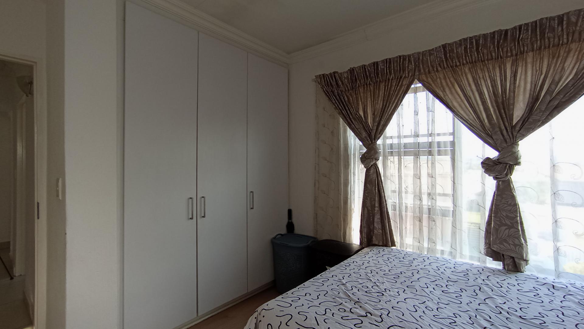 Bed Room 3 - 12 square meters of property in Needwood