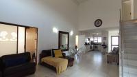Lounges - 17 square meters of property in Needwood