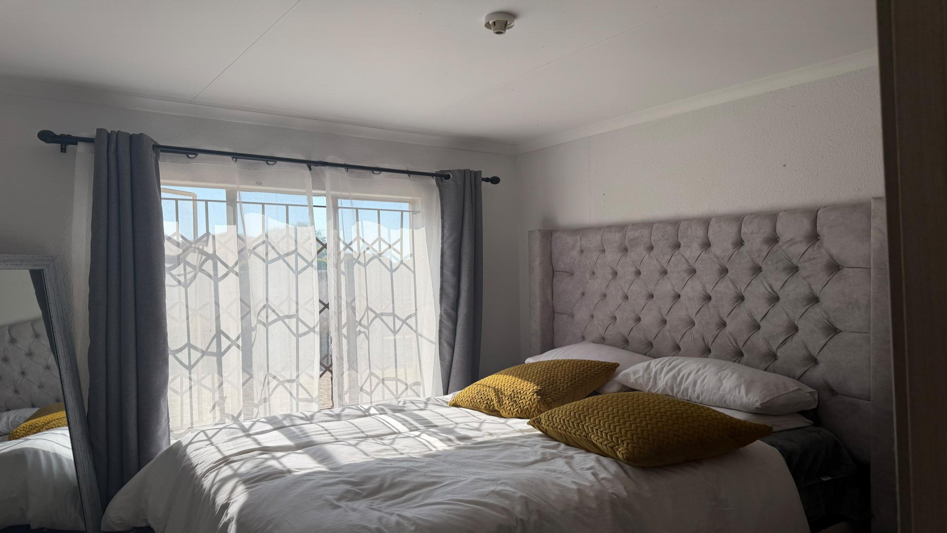 Bed Room 2 of property in Tlhabane West
