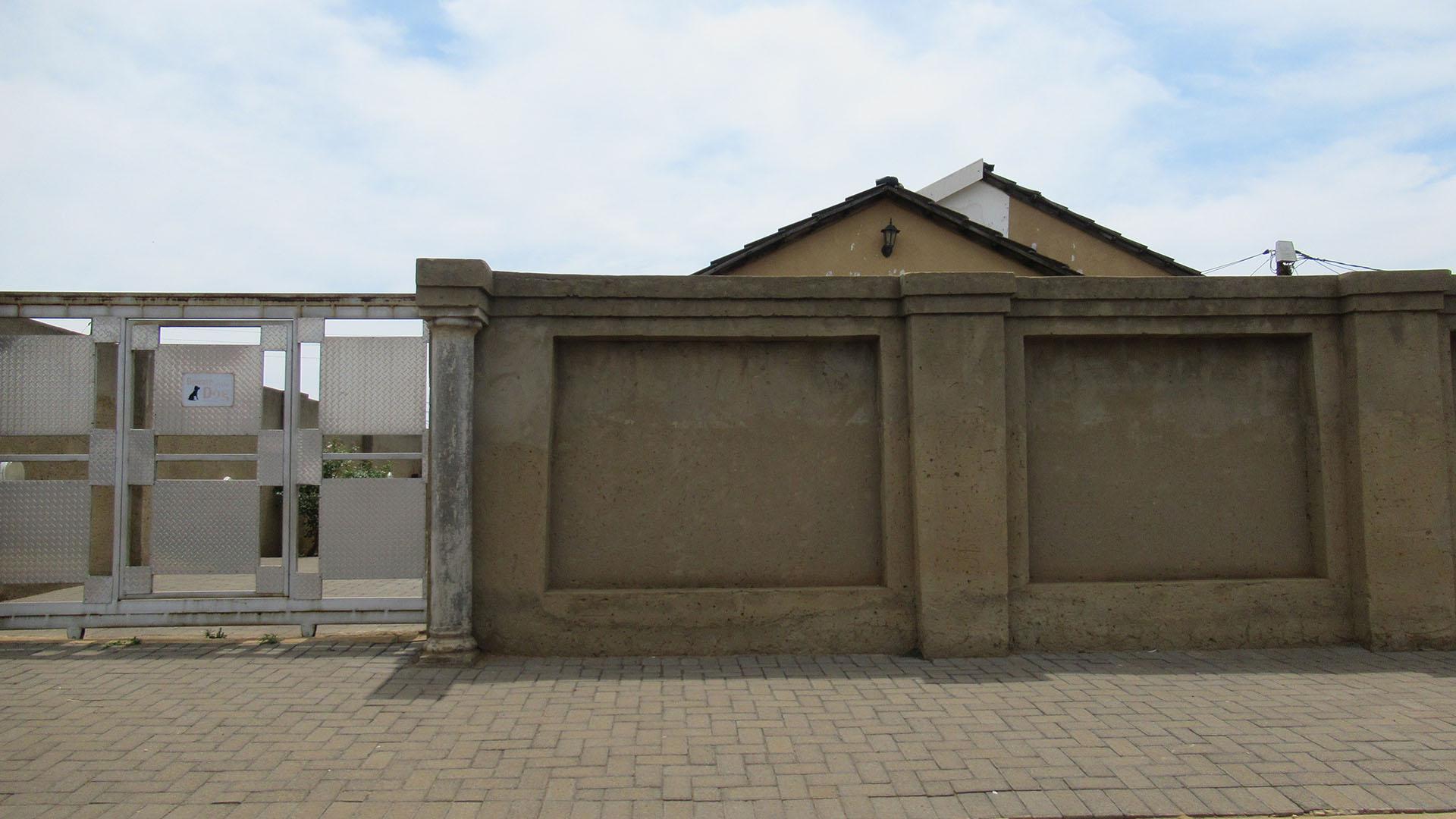 Front View of property in Evaton