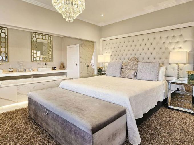 4 Bedroom House for Sale For Sale in Ballito - MR658255