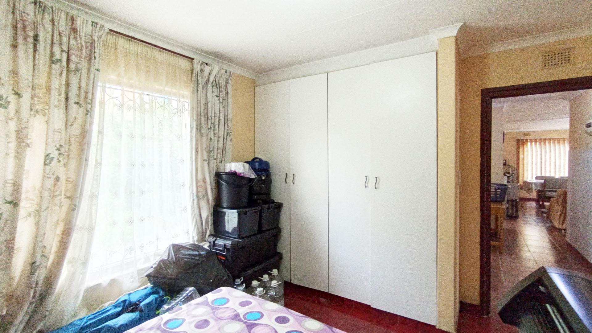 Bed Room 3 - 15 square meters of property in Verulam 