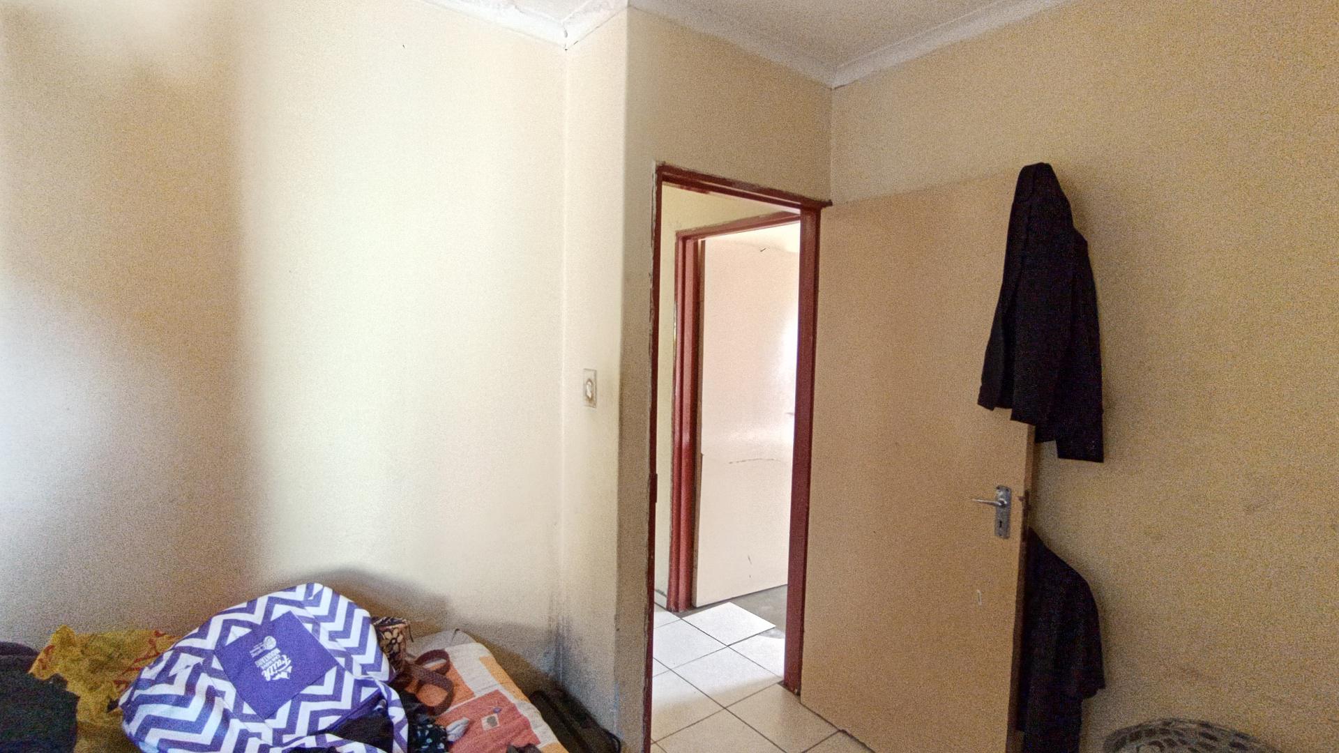 Bed Room 2 - 8 square meters of property in Esikhawini