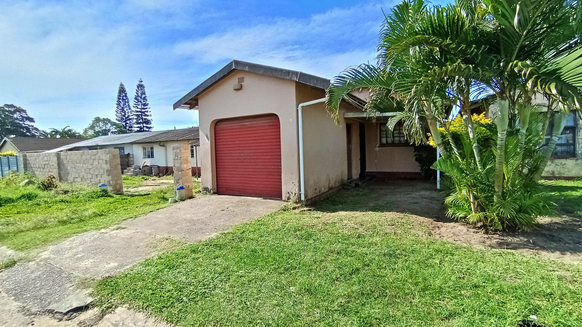 Front View of property in Esikhawini
