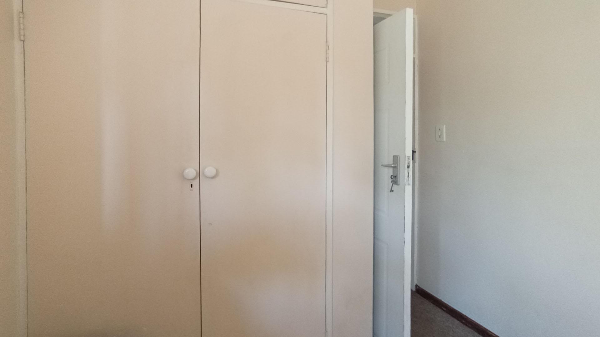 Bed Room 3 - 9 square meters of property in Mountain View