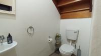 Guest Toilet - 3 square meters of property in Moreletapark