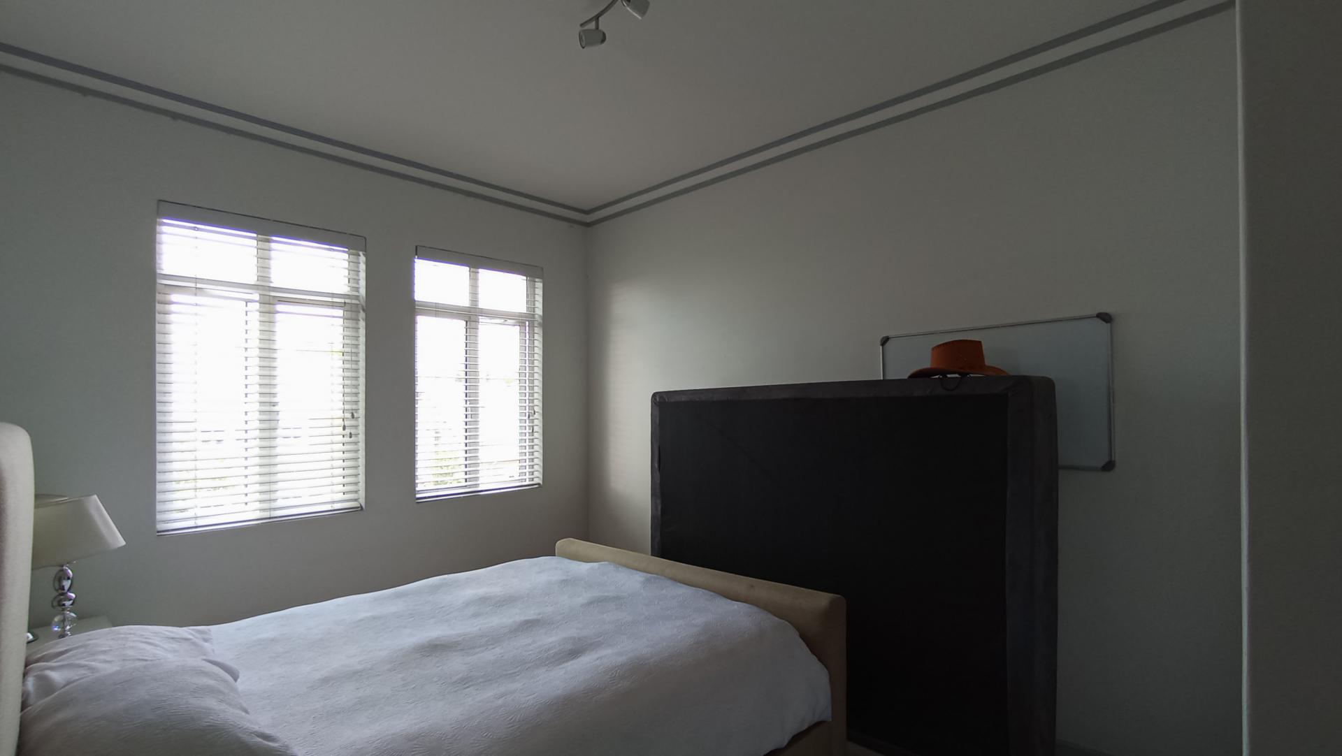 Bed Room 2 - 12 square meters of property in Fourways