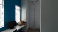 Main Bedroom - 25 square meters of property in Fourways