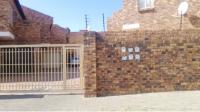 Front View of property in Gillview
