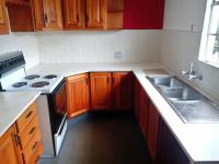 of property in Die Hoewes
