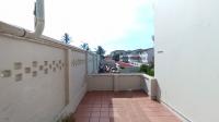 Balcony - 52 square meters of property in Brighton Beach