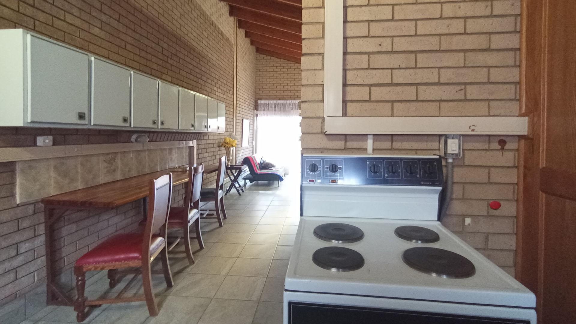 Kitchen - 30 square meters of property in Danville