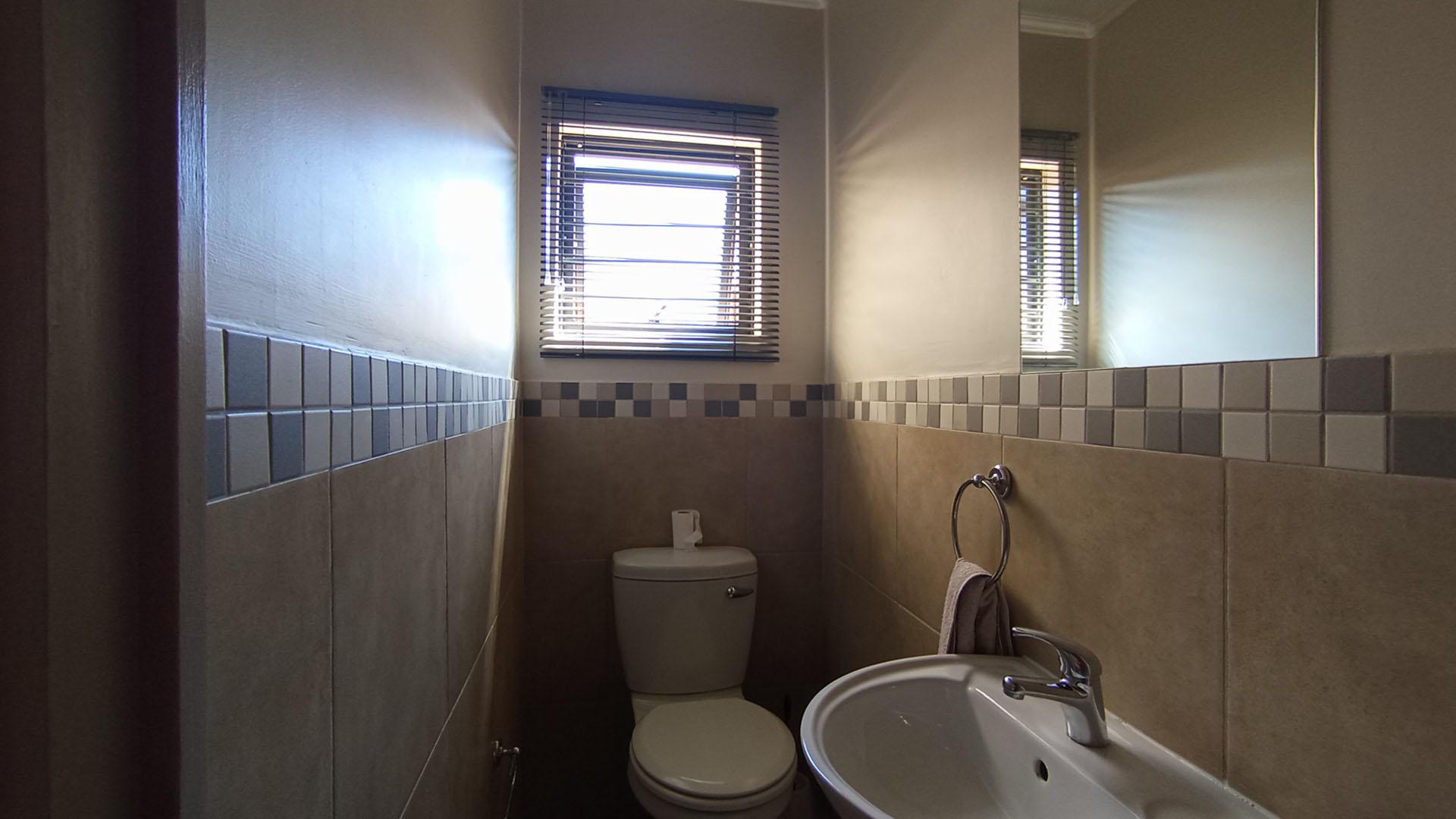 Bathroom 1 - 2 square meters of property in Equestria