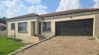 3 Bedroom 3 Bathroom House for Sale for sale in Jackaroo Park