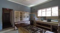 Kitchen - 17 square meters of property in Bezuidenhout Valley