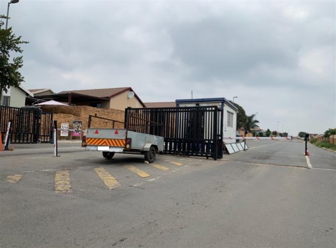 Standard Bank SIE Sale In Execution House for Sale in Zandspruit - MR658688