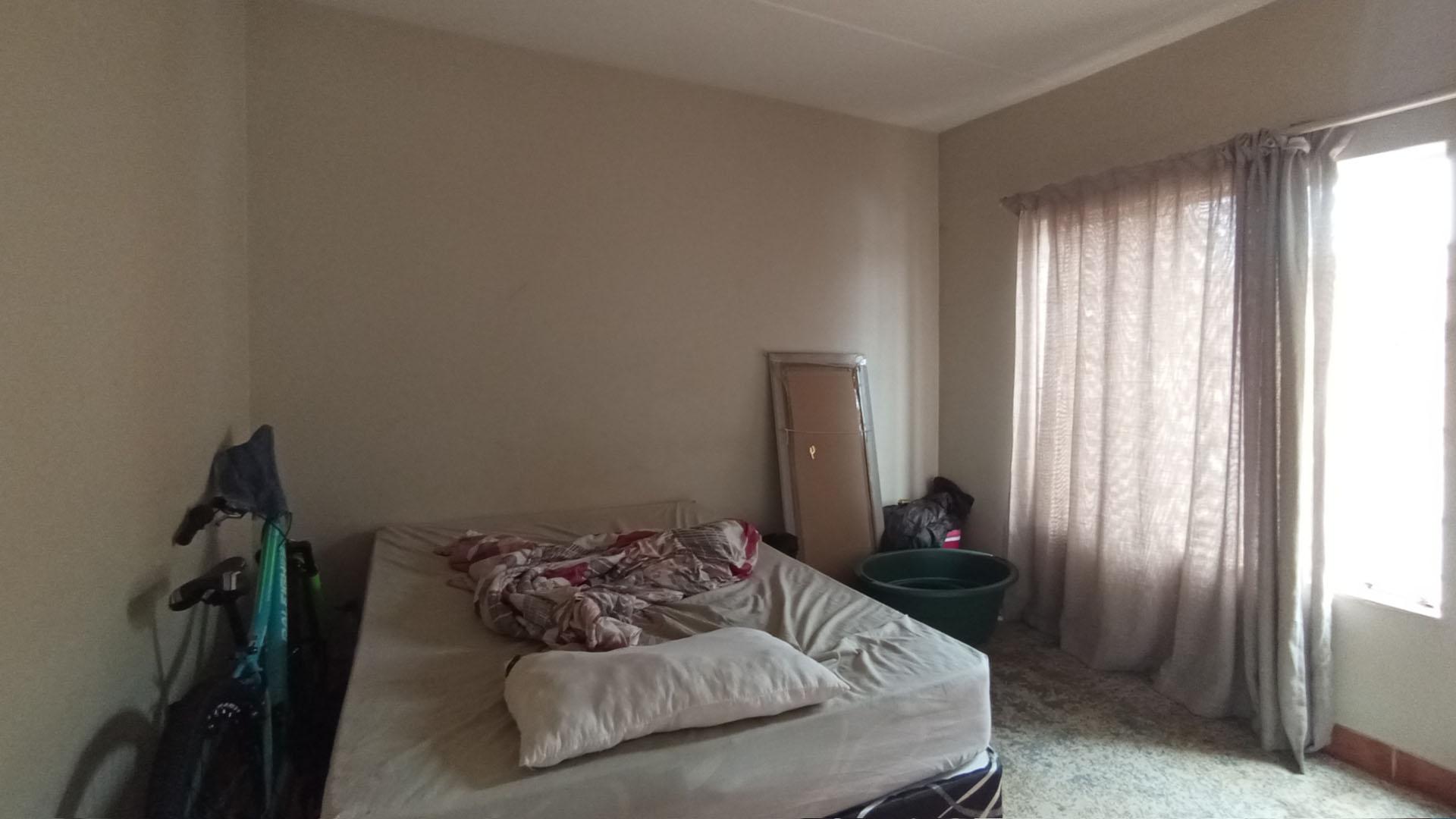 Bed Room 1 - 14 square meters of property in Clarina