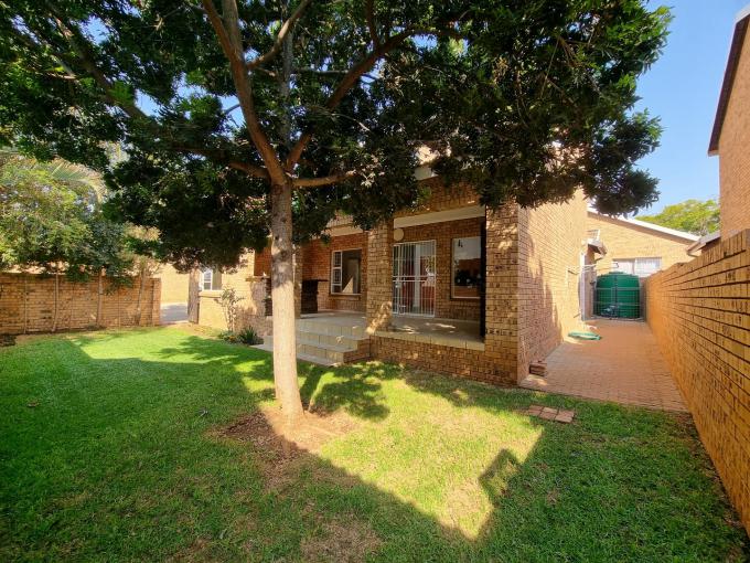 2 Bedroom Sectional Title to Rent in Bendor - Property to rent - MR658824