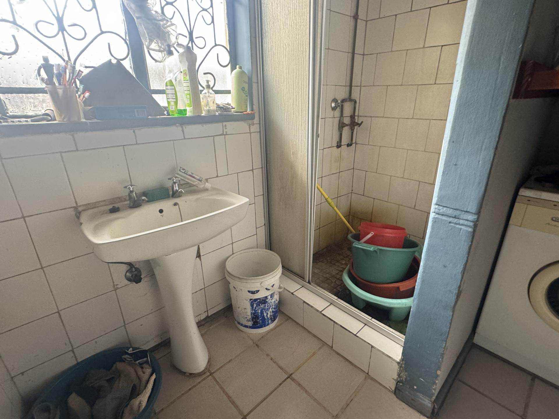  of property in Bosmont