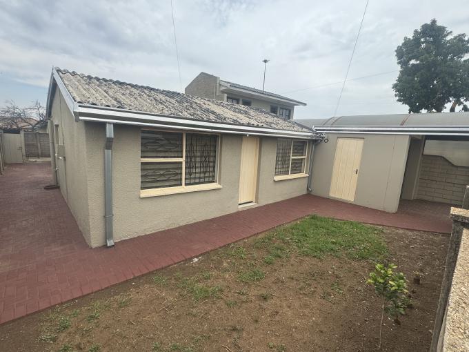 1 Bedroom House to Rent in Tladi - Property to rent - MR658912