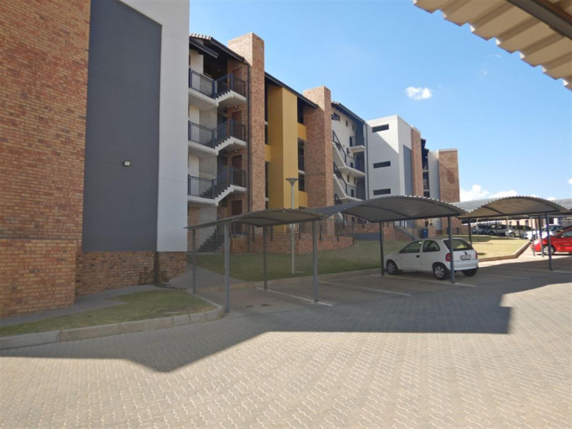 Front View of property in Amberfield