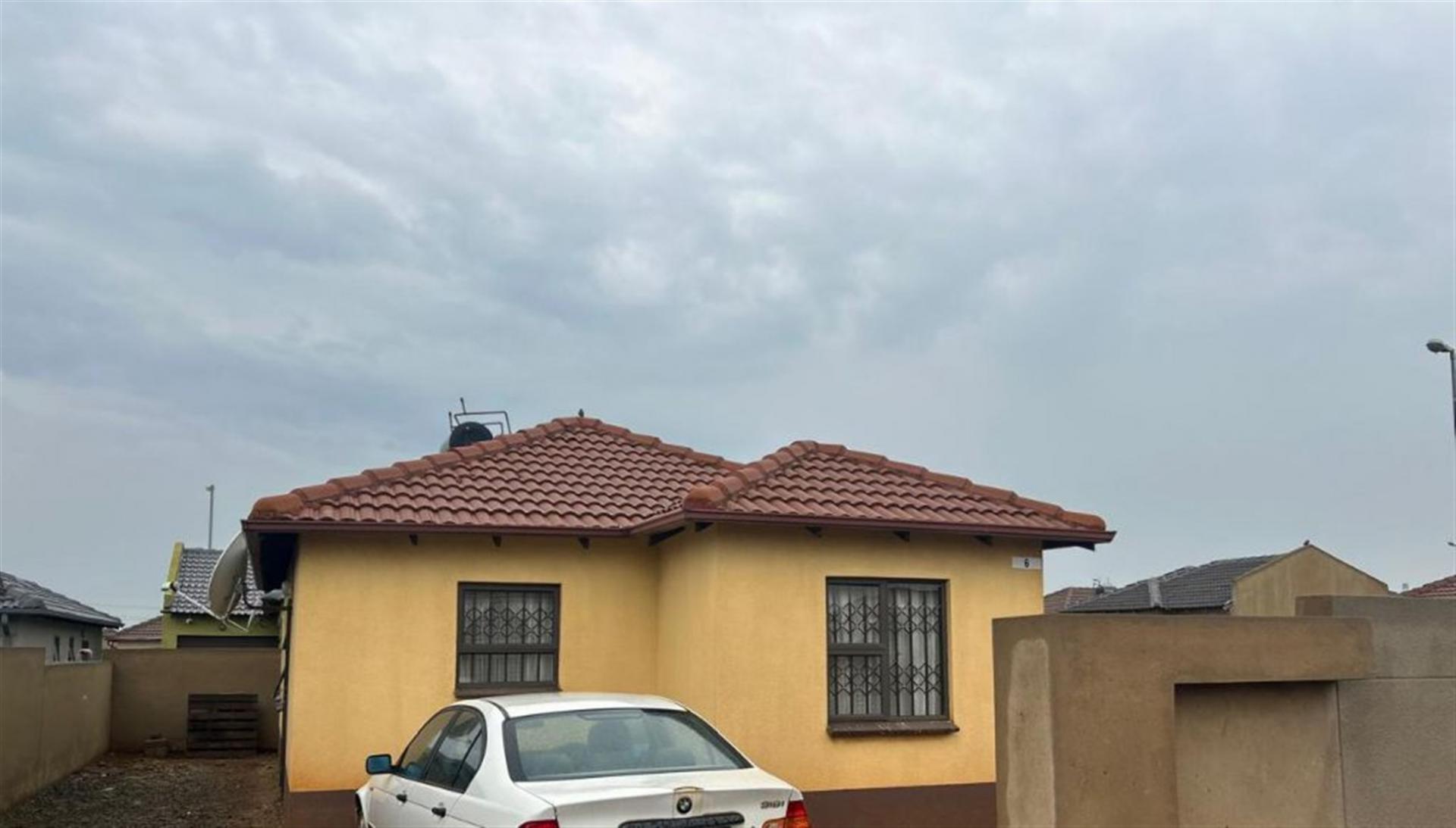 Front View of property in Windmill Park